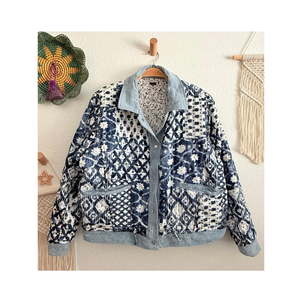 Blank NYC Patchwork Reversible Quilted Floral Jac… - image 8